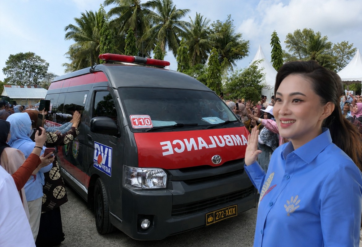 Gubernur Maluku Utara Sherly Tjoanda Laos justru harus meninggalkan lokasi Pekan Nasional (PENAS) Petani dan Nelayan XVII di Gorontalo menggunakan ambulans/Hibata.id