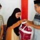 Pemerintah Kota Gorontalo bergerak cepat menyalurkan bantuan bagi korban kebakaran yang terjadi di Kelurahan Pohe, Kecamatan Hulonthalangi. (Foto: Humas Pemkot Gorontalo)