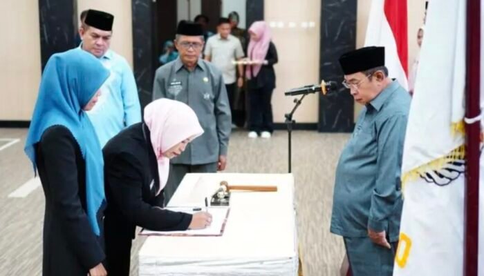 Lantik 66 Pejabat, Adhan Dambea Tegaskan Tak Ada Titipan: Orang Saya Adalah yang Mau Kerja