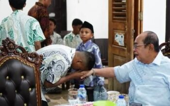 Wali Kota Gorontalo, Adhan Dambea, menggelar syukuran Hari Ulang Tahun (HUT) ke-68 di rumah pribadinya (rupri), Ahad malam, 7 Juni 2026. (Foto: Humas Pemkot Gorontalo)