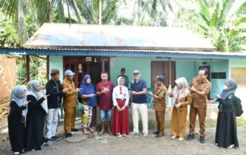 Jemput Bola ke Rumah Warga, Wabup Lahmuddin Pastikan Anak Keluarga Miskin Tetap Sekolah