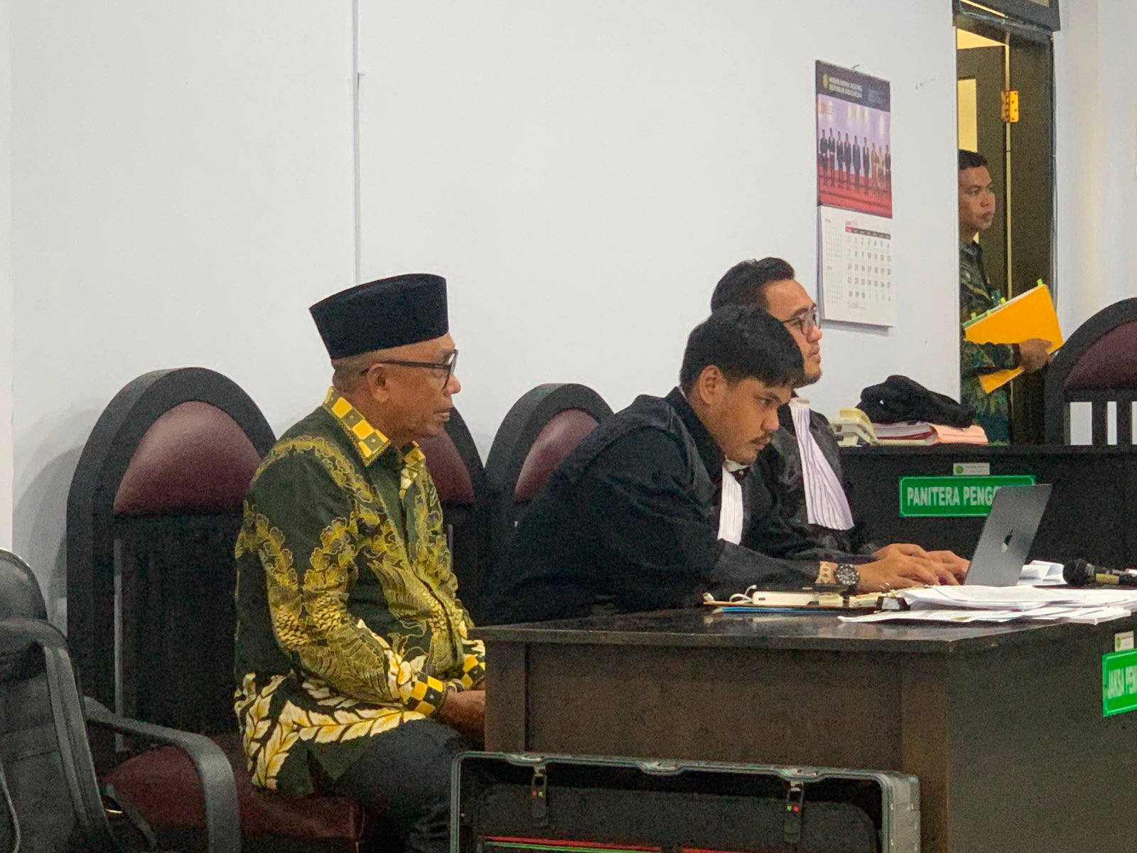 Darwis Moridu hadir dalam sidang Peninjauan Kembali (PK) dengan membawa sejumlah bukti baru yang akan diperiksa Mahkamah Agung/Hibata.id