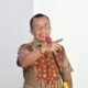 Wakil Bupati Boalemo, Lahmuddin Hambali saat memberikan pembinaan kepada aparat desa se-Kecamatan Paguyaman Pantai, Jumat, 5 Juni 2026. (Foto: Humas)