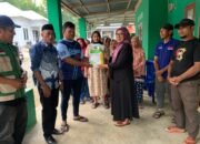 Femmy Udoki menyerahkan bantuan 500 kilogram benih jagung kepada Kelompok Tani Mekar Jaya di Desa Ulanta, Kecamatan Suwawa, Kabupaten Bone Bolango untuk mendukung musim tanam 2026/Hibata.id