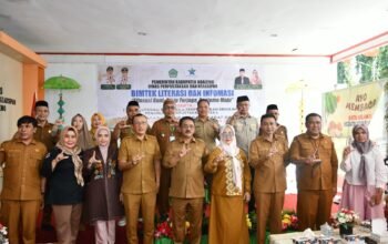 Bupati Boalemo Rum Pagau membuka secara resmi Bimbingan Teknis (Bimtek) Literasi Informasi Kabupaten Boalemo Tahun 2026 yang digelar Dinas Perpustakaan dan Kearsipan Kabupaten Boalemo. (Foto: Humas)