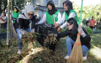Tim Penggerak (TP) PKK Kota Kotamobagu menggelar kegiatan bakti sosial dalam rangka memperingati Hari Kesatuan Gerak (HKG) PKK ke-54 Tahun 2026, Selasa, 9 Juni 2026. (Foto: Humas)