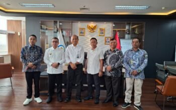 Bupati Bolmut Sirajudin Lasena bertemu Direktur Jenderal Perikanan Budidaya KKP TB Haeru Rahayu di Jakarta, membahas percepatan pembangunan tambak udang vaname modern di Bolaang Mongondow Utara yang memperoleh dukungan anggaran Rp500 miliar/Hibata.id