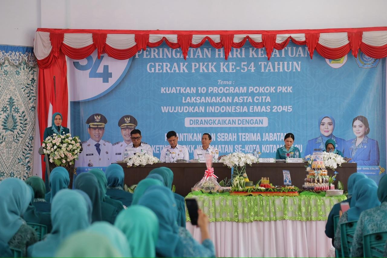 Wali Kota Kotamobagu, Weny Gaib, menghadiri peringatan Hari Kesatuan Gerak (HKG) PKK ke-54 Tahun 2026 yang digelar di Aula Kantor Wali Kota Kotamobagu, Rabu, 10 Juni 2026. (Foto: Humas)
