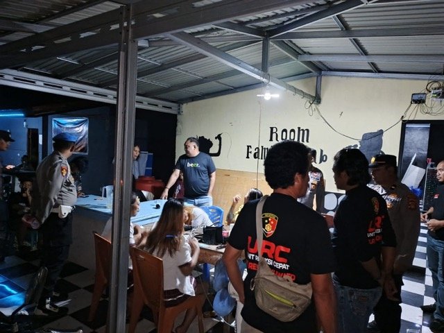 Tim Unit Reaksi Cepat (URC) Polres Pohuwato saat menyisir sejumlah titik yang dinilai rawan gangguan keamanan dan ketertiban masyarakat (kamtibmas) di wilayah Kabupaten Pohuwato. (Foto: Polisi)