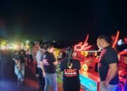 Tim Unit Reaksi Cepat (URC) Polres Pohuwato menghentikan kegiatan hiburan musik yang berlangsung hingga dini hari di Desa Maleo, Kecamatan Paguat, Kabupaten Pohuwato, Minggu, 14 Juni 2026. (Foto: Polisi)