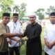 Wakil Wali Kota Kotamobagu, Rendy Virgiawan Mangkat (RVM), menyalurkan empat ekor sapi kurban kepada masyarakat Kelurahan Motoboi Kecil pada perayaan Hari Raya Idul Adha 1447 Hijriah. (Foto: Humas)