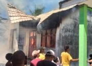 Gercep Sangadi dan Ratusan Warga Hadang Si Jago Merah Hingga Gagal Lahap Gedung Perpustakaan