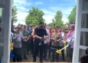 Gusnar Beri Kehormatan kepada Sofyan Puhi Resmikan Media Center PENAS XVII