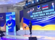 Rachmat Gobel memberikan sambutan saat Pelantikan Pengurus dan Rapat Kerja Wilayah (Rakerwil) DPW Partai NasDem Gorontalo di Gorontalo, Rabu (17/6/2026). Dalam kesempatan itu, Gobel mengungkap alasan memilih jalur politik sebagai ruang pengabdian untuk memberikan manfaat yang lebih luas bagi masyarakat/Hibata.id