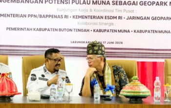 Tiga kepala daerah di Jazirah Muna menyatukan langkah memperjuangkan Pulau Muna menjadi Geopark Nasional. Kawasan karst, gua bawah tanah, dan potensi wisata alam dinilai layak menuju pengakuan nasional hingga UNESCO/Hibata.id