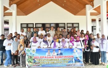 Wakil Bupati Boalemo Lahmuddin Hambali melepas Kontingen PENAS Petani Nelayan XVII. Peserta diharapkan membawa inovasi, teknologi, dan pengalaman baru untuk meningkatkan sektor pertanian dan perikanan Boalemo/Hibata.id