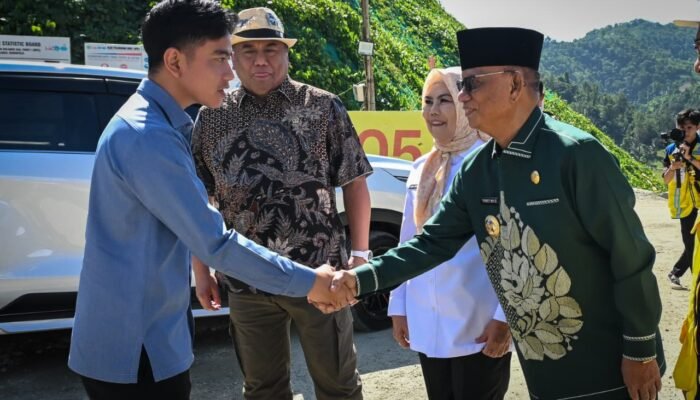Gibran Tinjau Bendungan Bulango Ulu, Progres Sudah 94,99 Persen