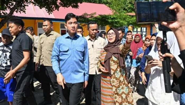 Tak Masuk Agenda Utama, Gibran Sempatkan Kunjungi SDN 07 Bulango Utara
