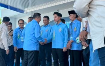 Wakil Presiden Republik Indonesia Gibran Rakabuming Raka tampil mengenakan kemeja Karawo khas Gorontalo Saat Pembukaan PENAS XVII/Hibata.id