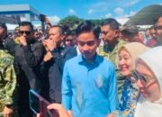 Wakil Presiden Republik Indonesia Gibran Rakabuming Raka tampil mengenakan kemeja Karawo khas Gorontalo Saat Pembukaan PENAS XVII/Hibata.id