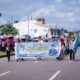 Wakil Bupati Buton Tengah (Buteng), Muh. Adam Basan, memimpin langsung defile kafilah Kabupaten Buton Tengah pada Pawai Ta’aruf dan Kendaraan Hias Musabaqah Tilawatil Quran (MTQ) XXXI Tingkat Provinsi Sulawesi Tenggara/Hibata.id