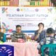 Narasumber dari Universitas Muhammadiyah Gorontalo (UMGo) menyampaikan materi pada Pelatihan SMART PATROL kepada masyarakat di Kecamatan Taluditi, Kabupaten Pohuwato. Pelatihan yang menjadi bagian dari Program Konservasi Burung Julang Sulawesi hasil kolaborasi PLN Nusantara Power UP Gorontalo dan UMGo ini bertujuan meningkatkan kapasitas masyarakat dalam menjaga habitat satwa endemik Sulawesi serta memperkuat upaya konservasi berbasis masyarakat. Foto: Dok. PLN Nusantara Power UP Gorontalo/Hibata.id