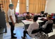 Satreskrim Polres Pohuwato menyerahkan dua tersangka beserta barang bukti kasus dugaan Pertambangan Emas Tanpa Izin (PETI) kepada Kejaksaan Negeri Pohuwato setelah berkas perkara dinyatakan lengkap (P-21), Senin (29/6/2026)/Hibata.id