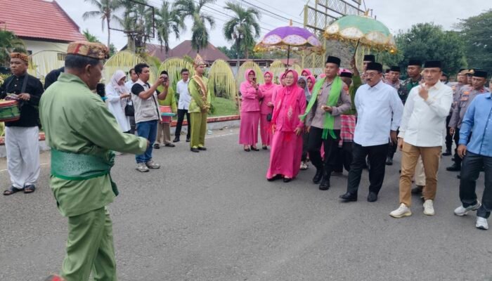 Prosesi Mopotilolo Warnai Penyambutan Kapolres Baru Boalemo AKBP Firman Taufik