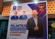 Baliho bergambar Revan Saputra Bangsawan terpasang di lokasi pelantikan pengurus DPW dan DPD PAN Gorontalo di Aszlea Convention Center, Jumat (3/7/2026)/Hibata.id