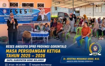 Reses Anggota DPRD Provinsi Gorontalo, Kristina Mohamad Udoki atau Femmy di Kecamatan Bulawa, Bone Bolango/Hibata.id