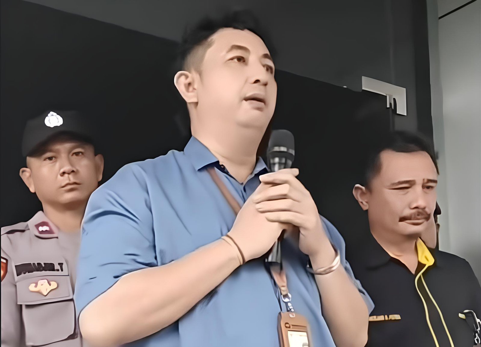Kepala Keasistenan Pemeriksaan Laporan Ombudsman RI Perwakilan Gorontalo, Wahyudin Mamonto bersama Kepala Ombudsman RI Perwakilan Gorontalo, Muslimin B. Putra/Hibata.id