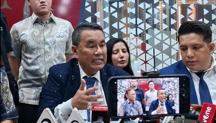 Hotman Paris Minta Maaf ke Wartawan, Drama Konferensi Pers Berujung Klarifikasi