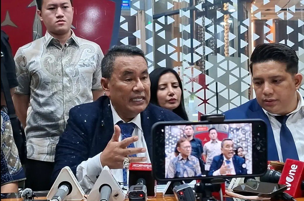 Hotman Paris Ungkap Alasan jadi Pengacara Eks Jampidsus Febrie Adriansyah/Hibata.id