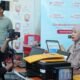 Petugas Kantor Imigrasi Kelas I TPI Gorontalo melayani perekaman biometrik pemohon dalam program EAZY Paspor di Kantor Daihatsu Kota Gorontalo, Sabtu (18/7/2026). Layanan jemput bola tersebut mempermudah masyarakat mengurus paspor tanpa harus datang ke kantor imigrasi/Hibata.id