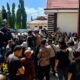 Ratusan warga Kecamatan Popayato Barat menggelar aksi damai di DPRD Pohuwato untuk menolak rencana masuknya PT Lumintu Ageng Lestari Joyo/Hibata.id