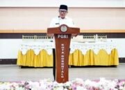Wakil Wali Kota Gorontalo, Indra Gobel, saat membuka Konferensi Kerja Kota (Konkerkot) I Persatuan Guru Republik Indonesia (PGRI) Kota Gorontalo Tahun 2026 di Bandhayo Lo Yiladia, Rabu, 1 Juli 2026. (Foto: Humas)
