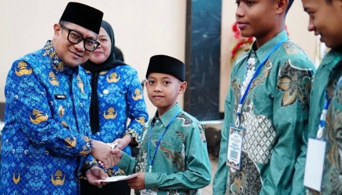 Wawali Indra Gobel Lepas Kafilah MTQ Kota Gorontalo, Tekankan Nilai Syiar dan Pengamalan Al-Qur’an