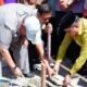 Rumah Layak Huni Oma Hano di Kelurahan Dembe I, Kecamatan Kota Barat langsung dibangun. (Foto: Humas)