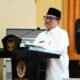 Wakil Wali Kota Gorontalo Indra Gobel secara resmi membuka kegiatan Bimbingan Teknis (Bimtek) Peningkatan Kapasitas Kinerja Camat dan Lurah di lingkungan Pemerintah Kota Gorontalo. Kegiatan tersebut berlangsung di Bandhayo Lo Yiladia, Rabu, 8 Juli 2026. (Foto: Humas)