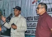Di hadapan Wakil Wali Kota Gorontalo Indra Gobel, masyarakat meminta pemerintah segera menghadirkan solusi terhadap banjir yang selama bertahun-tahun mengganggu aktivitas warga di wilayah tersebut. (Foto: Humas)