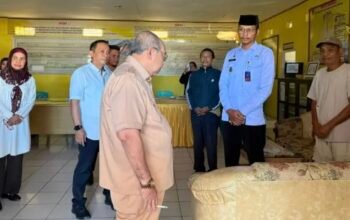 Wali Kota Gorontalo Adhan Dambea usai melakukan inspeksi mendadak (sidak) ke sejumlah kantor pemerintahan, Rabu, 15 Juli 2026. (F0t0: Humas)