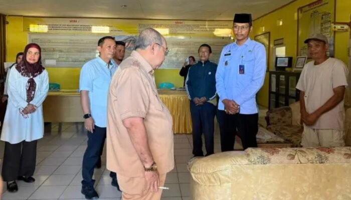 Sidak ASN, Adhan Dambea Tegaskan Disiplin Pegawai Jadi Kunci Pelayanan Publik