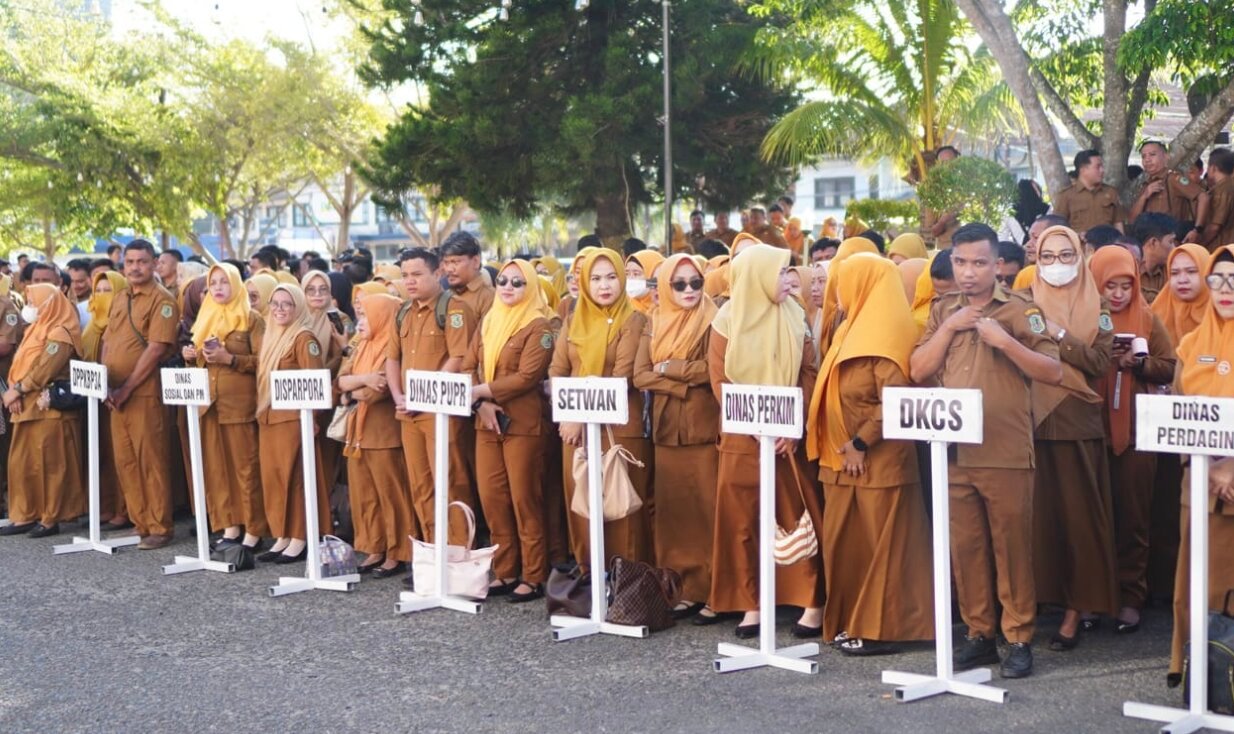 Kondisi apel bersama ASN, PPPK penuh waktu, dan PPPK paruh waktu di halaman Kantor Wali Kota Gorontalo, Senin, 27 Juli 2026.. (Foto: Humas)