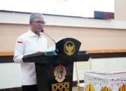 Sekretaris Daerah Kota Gorontalo, Ismail Madjid, saat mewakili Wali Kota Gorontalo membuka Rapat Kerja Daerah Gerakan Orang Tua Asuh Cegah Stunting di Aula Rumah Dinas Wali Kota, Banthayo Lo Yiladia (BLY), Selasa, 29 Juli 2026. (Foto: Humas)