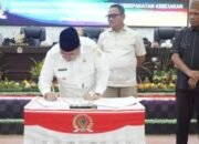Pemerintah Kota Gorontalo bersama DPRD Kota Gorontalo resmi menandatangani Nota Kesepakatan Kebijakan Umum Anggaran (KUA) dan Prioritas Plafon Anggaran Sementara (PPAS) Tahun Anggaran 2027. (Foto: Humas)