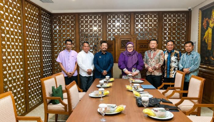 Bupati Azhari Perjuangkan Buteng Jadi Lokasi Sekolah Rintisan SNT 2026
