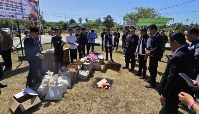 Ratusan Butir Obat dan 755 Liter Cap Tikus Musnah di Polres Bolmut