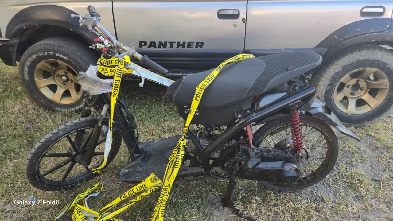 Satreskrim Polres Pohuwato mengamankan terduga pelaku curanmor setelah menerima laporan melalui Call Center 110. Tiga sepeda motor turut diamankan sebagai barang bukti/Hibata.id