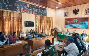 Komandan Kodim 1304/Gorontalo, Letkol Inf Jon Patar Hasudungan Banjarnahor, memfasilitasi proses mediasi antara pihak ketiga dan pihak lain terkait polemik pembayaran pada pembangunan Koperasi Desa Merah Putih (KDMP) di Desa Molotabu, Kabupaten Bone Bolango, disaksikan unsur TNI, Polri, dan pemerintah daerah/Hibata.id