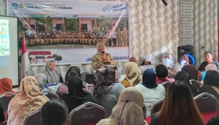 Kepala SMP Negeri 4 Kotamobagu Ajak Orang Tua Perkuat Sinergi Pendidikan Anak